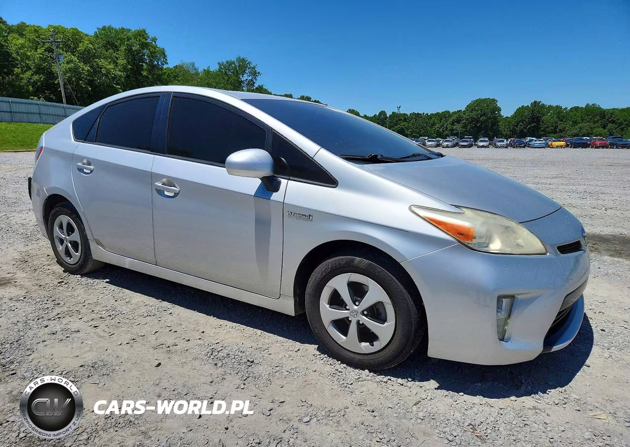 2014 Toyota Prius Two VIN:JTDKN3DU0E1778759 - 4