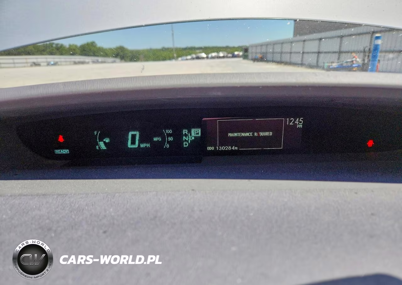 2014 Toyota Prius Two VIN:JTDKN3DU0E1778759 - 9
