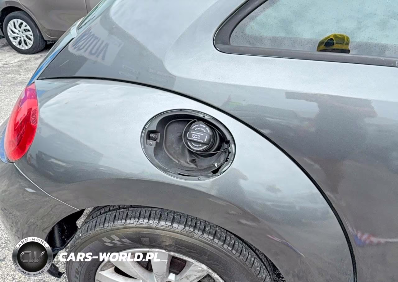 2014 Volkswagen Beetle VIN:3VWFP7AT7EM621339 - 13