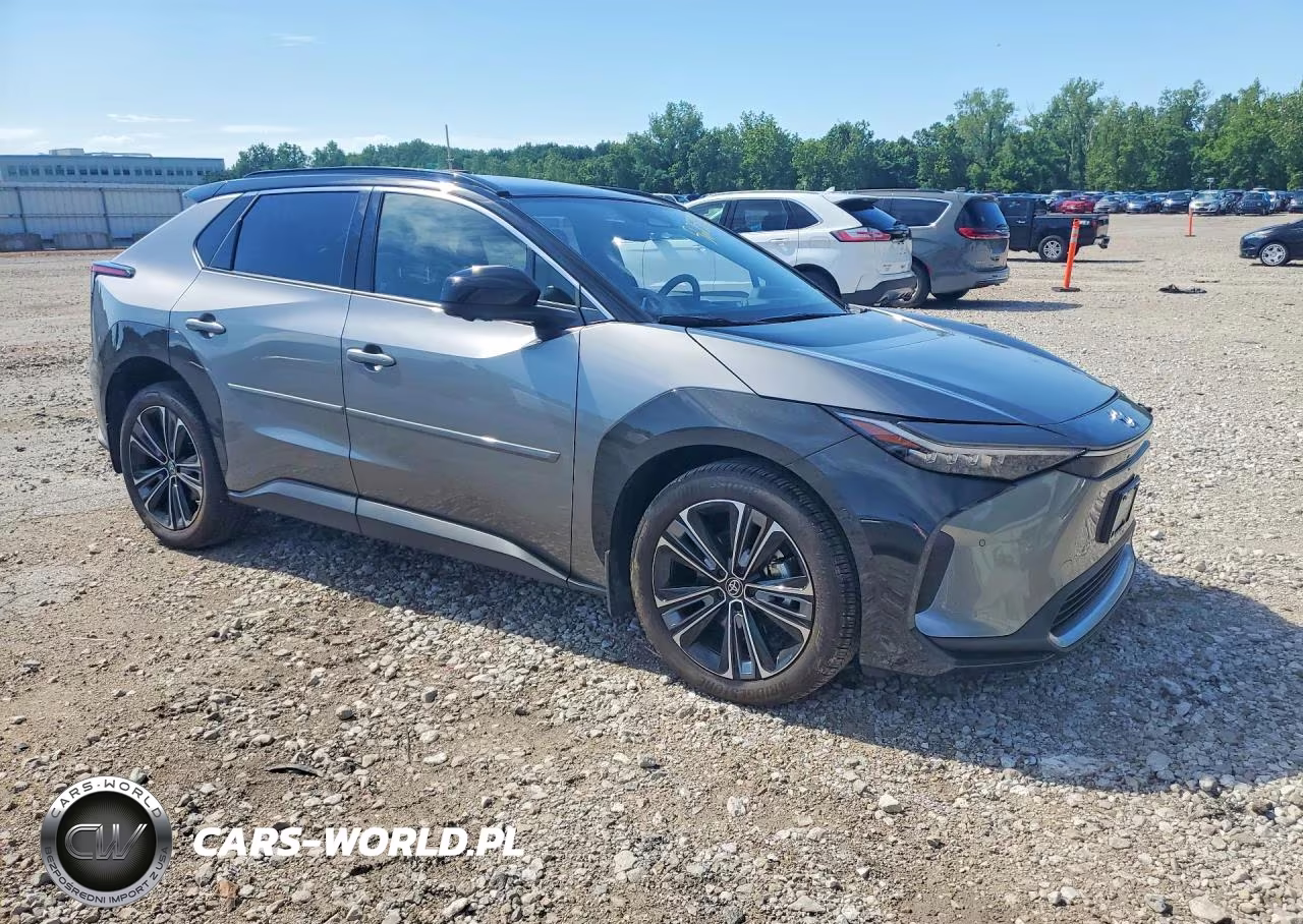 2024 Toyota Bz4X Limited VIN:JTMABACAXRA076678 - 4