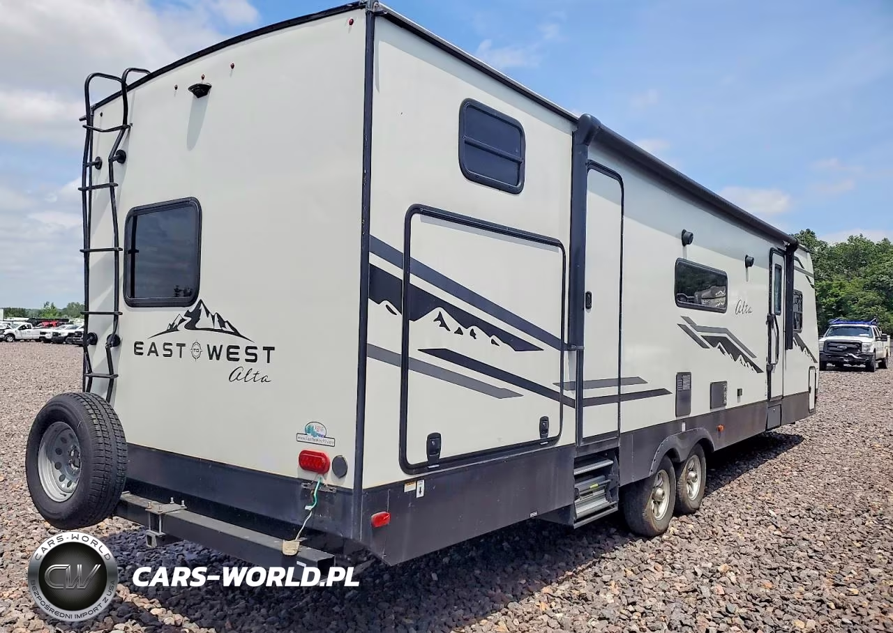 2021 Forest River East West Camper VIN:5ZT2ALXB6M9003323 - 4