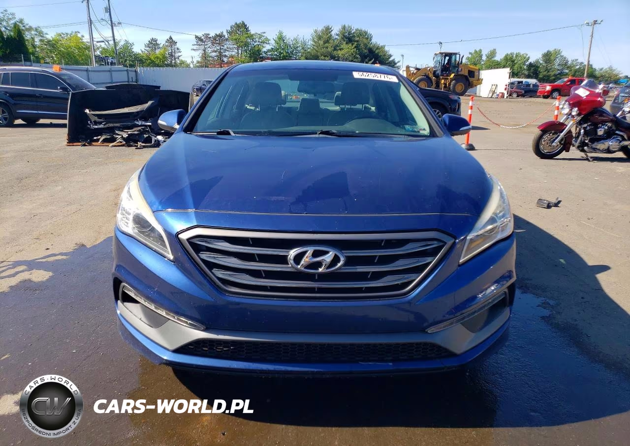 2017 Hyundai Sonata Sport VIN:5NPE34AF9HH574697 - 5