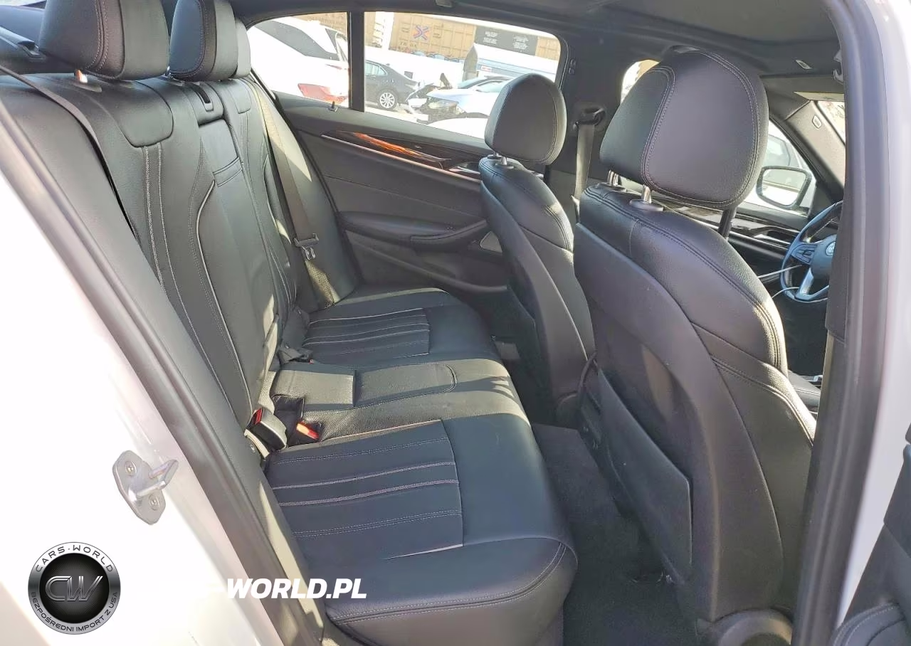 2019 BMW 530 I VIN:WBAJA5C58KWA57858 - 10