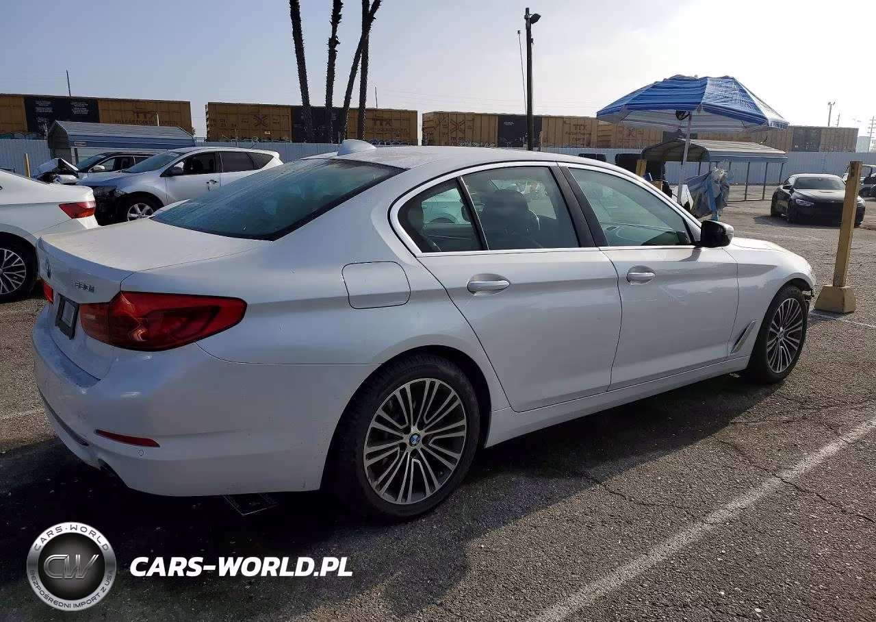 2019 BMW 530 I VIN:WBAJA5C58KWA57858 - 3