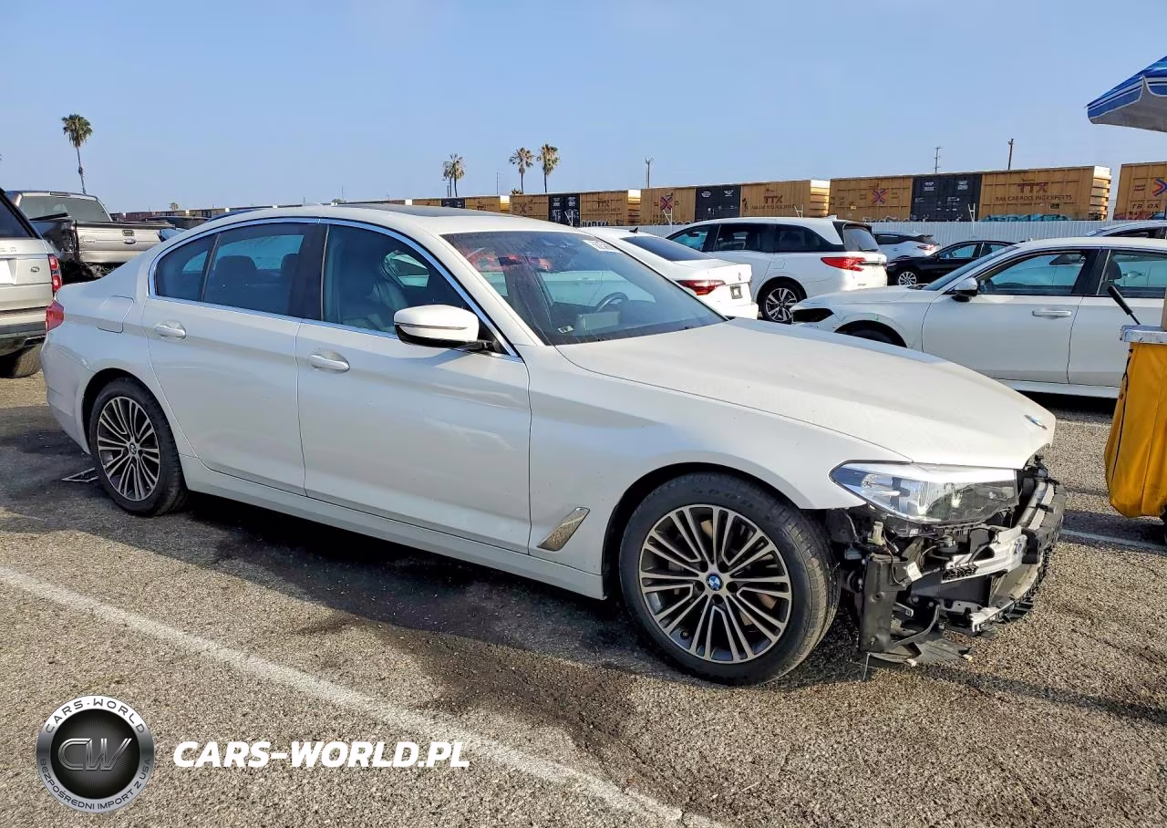 2019 BMW 530 I VIN:WBAJA5C58KWA57858 - 4