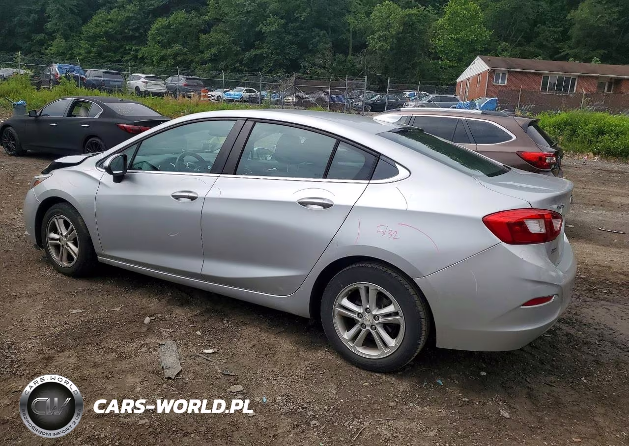 2017 Chevrolet Cruze Lt VIN:1G1BE5SM5H7194110 - 2