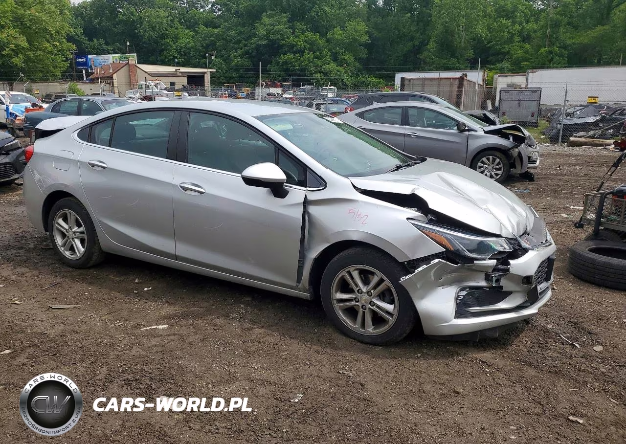 2017 Chevrolet Cruze Lt VIN:1G1BE5SM5H7194110 - 4