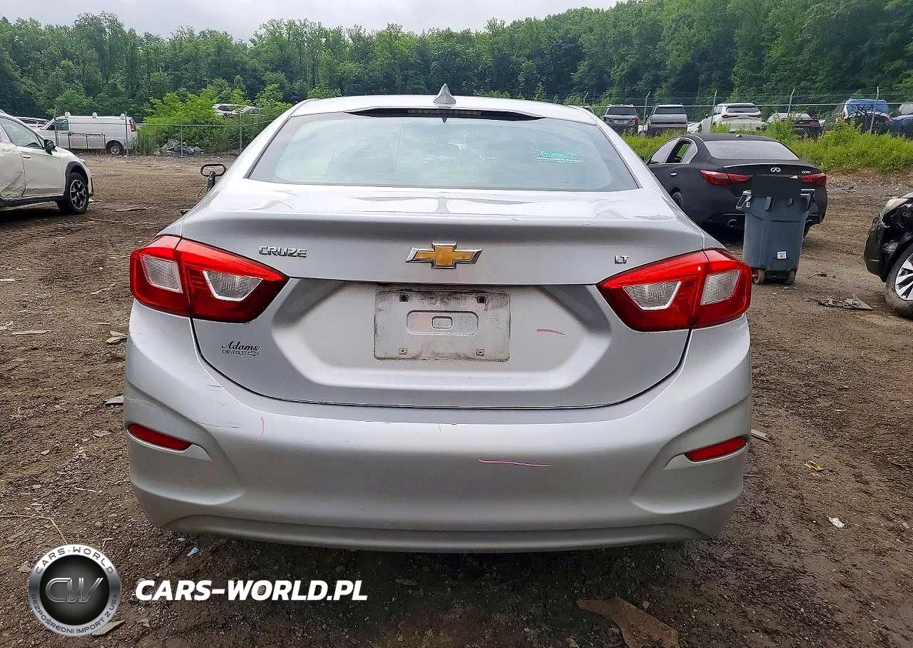 2017 Chevrolet Cruze Lt VIN:1G1BE5SM5H7194110 - 6