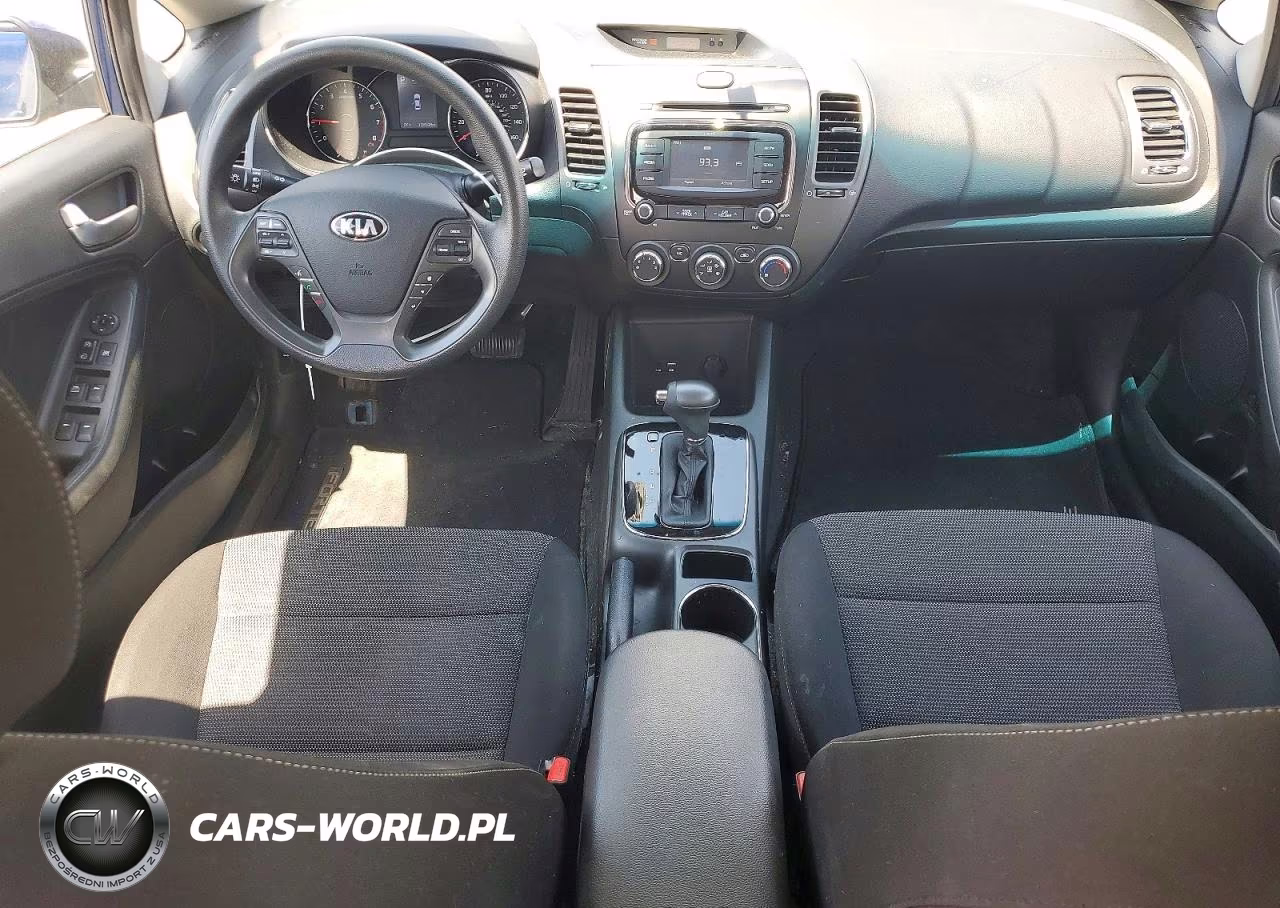 2018 Kia Forte VIN:3KPFK4A71JE272931 - 8