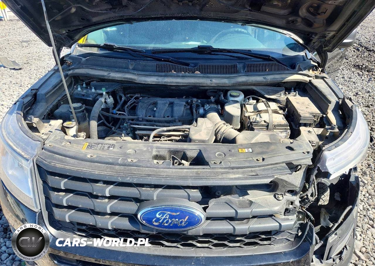 2018 Ford Explorer Police Interceptor VIN:1FM5K8AR8JGC17490 - 11