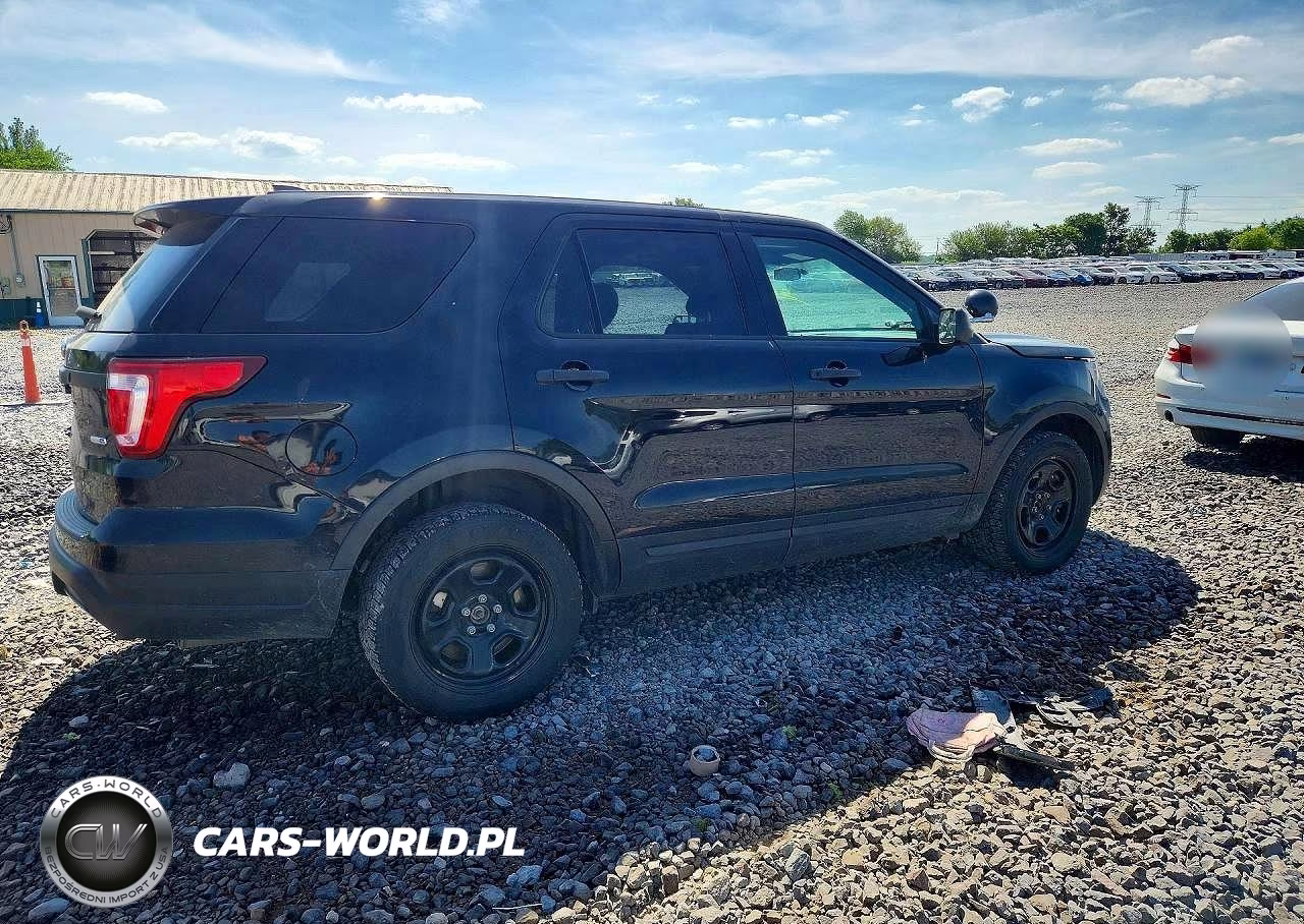 2018 Ford Explorer Police Interceptor VIN:1FM5K8AR8JGC17490 - 3