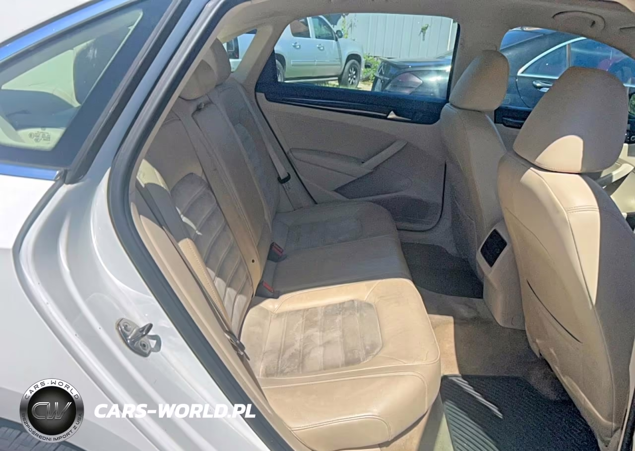 2015 Volkswagen Passat Sel VIN:1VWCV7A32FC003843 - 6