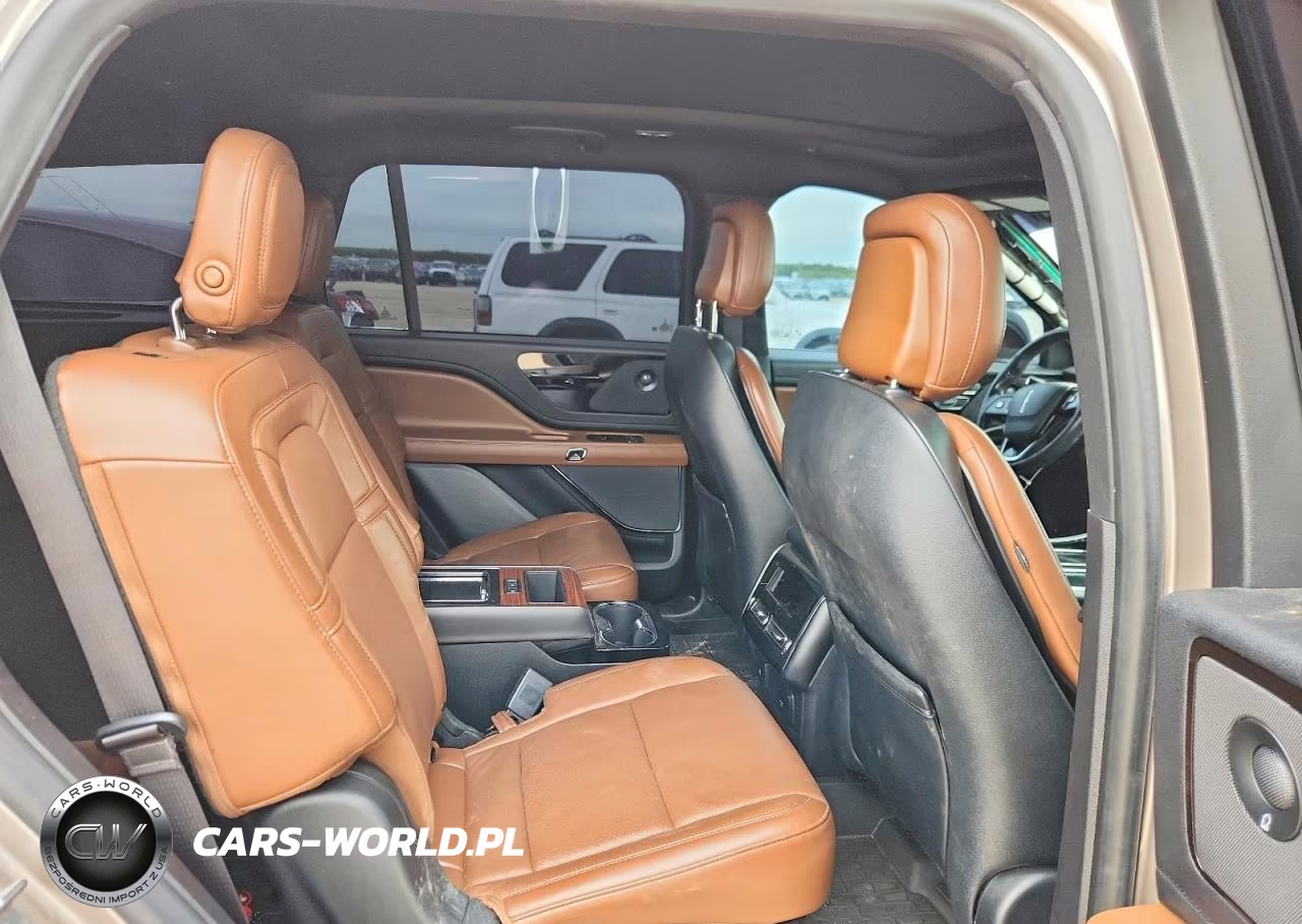 2020 Lincoln Aviator Reserve VIN:5LM5J7XC8LGL21431 - 11