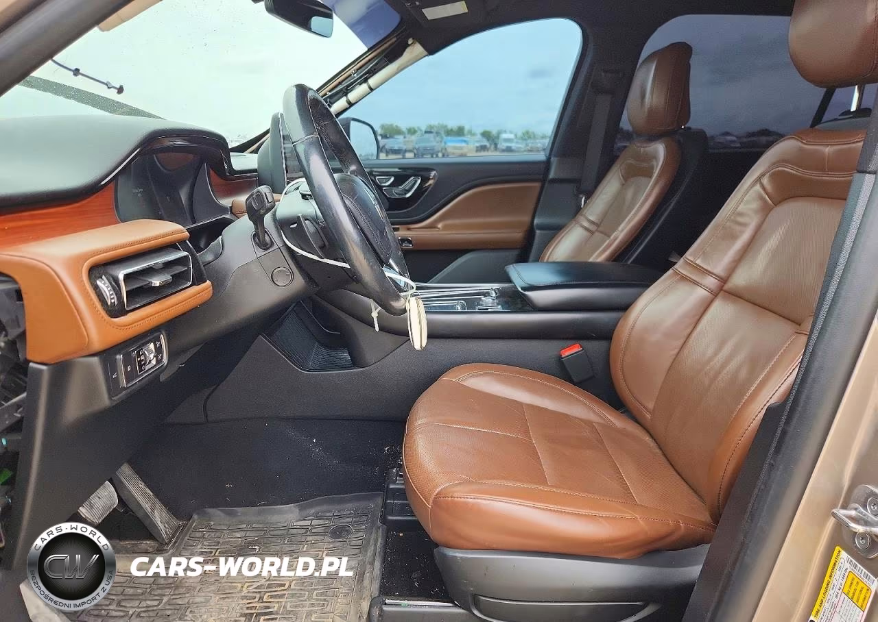 2020 Lincoln Aviator Reserve VIN:5LM5J7XC8LGL21431 - 7