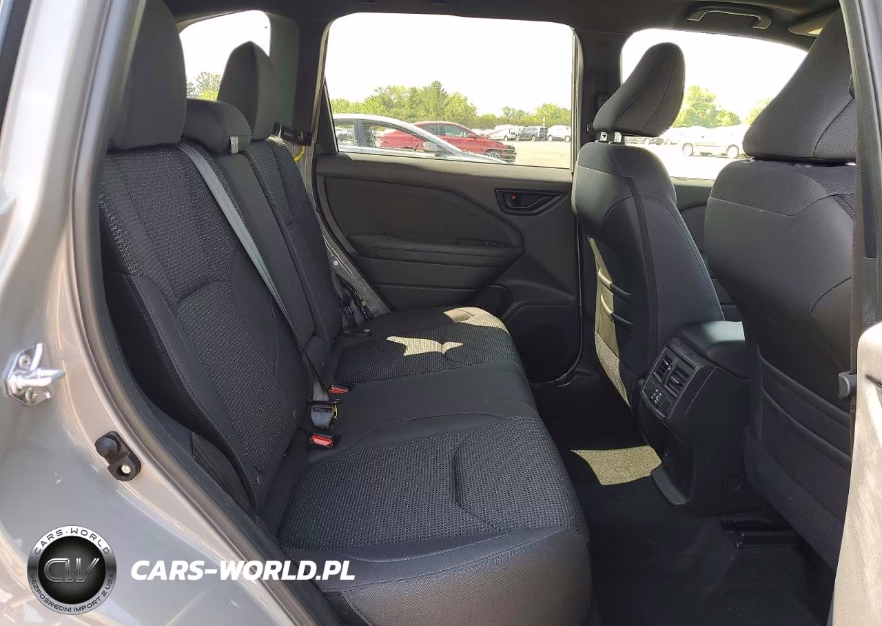 2025 Subaru Forester Premium VIN:JF2SLDDC5SH548478 - 11