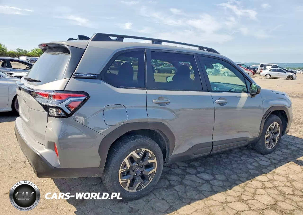 2025 Subaru Forester Premium VIN:JF2SLDDC5SH548478 - 3