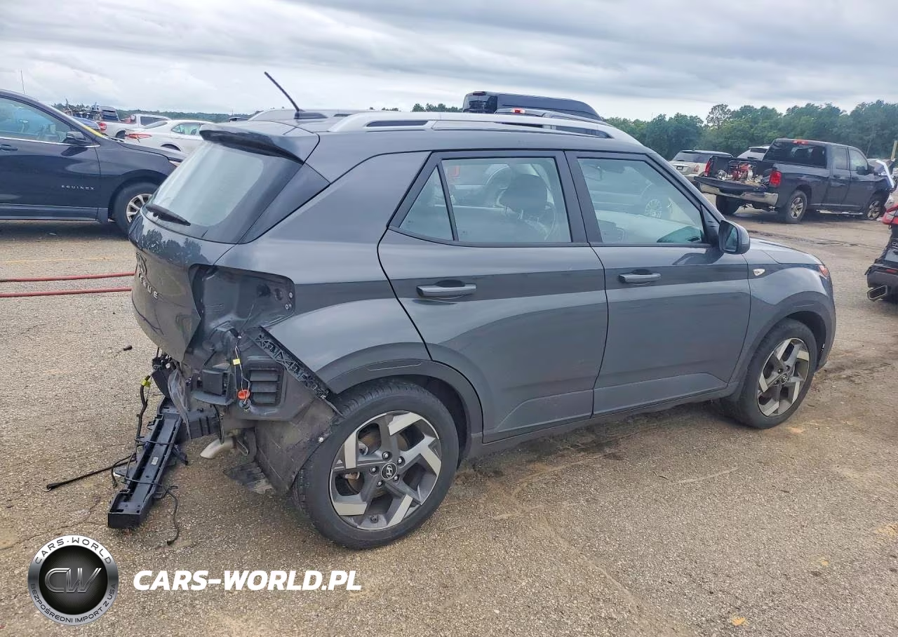 2023 Hyundai Venue Sel VIN:KMHRC8A32PU268004 - 3