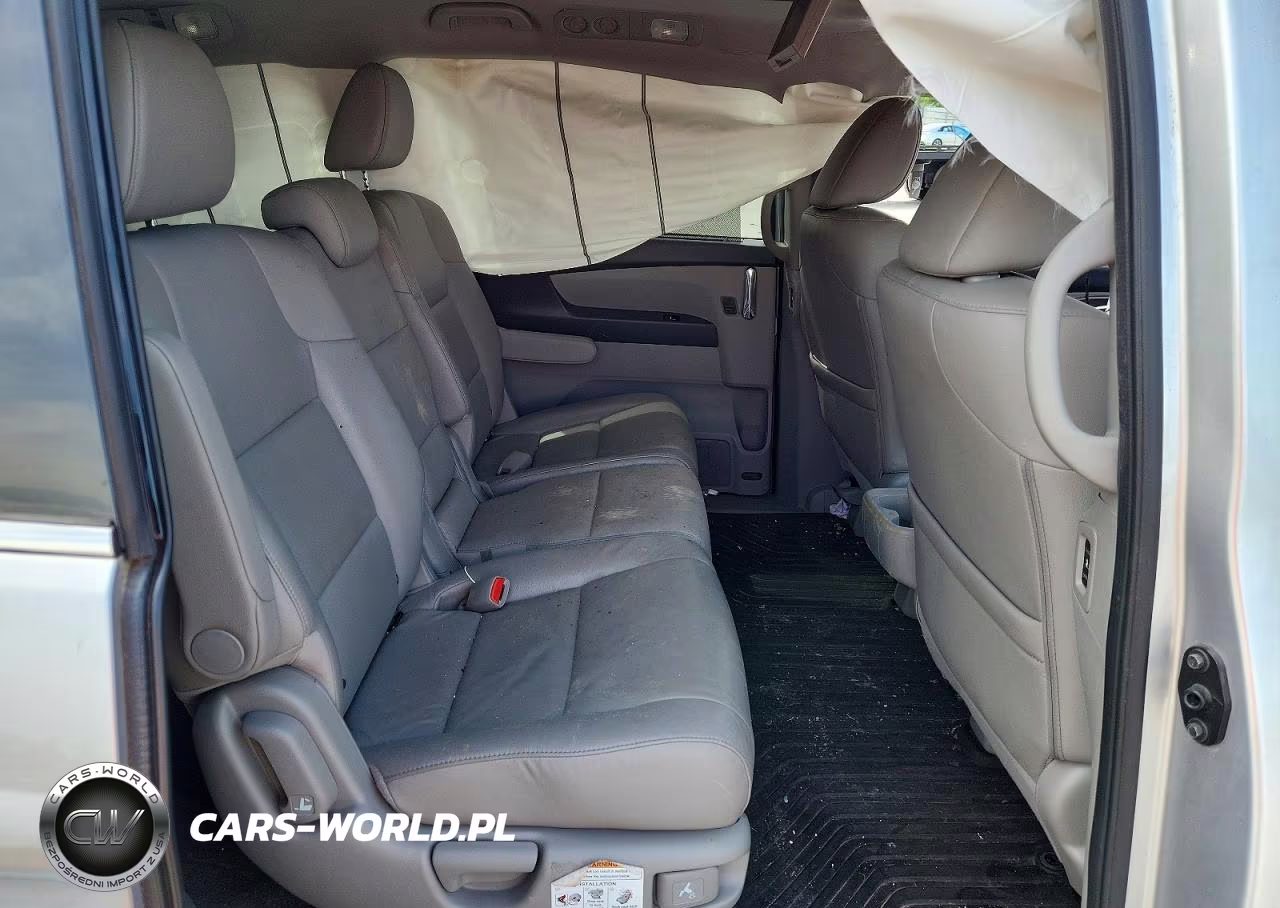 2014 Honda Odyssey Touring VIN:5FNRL5H93EB126067 - 11