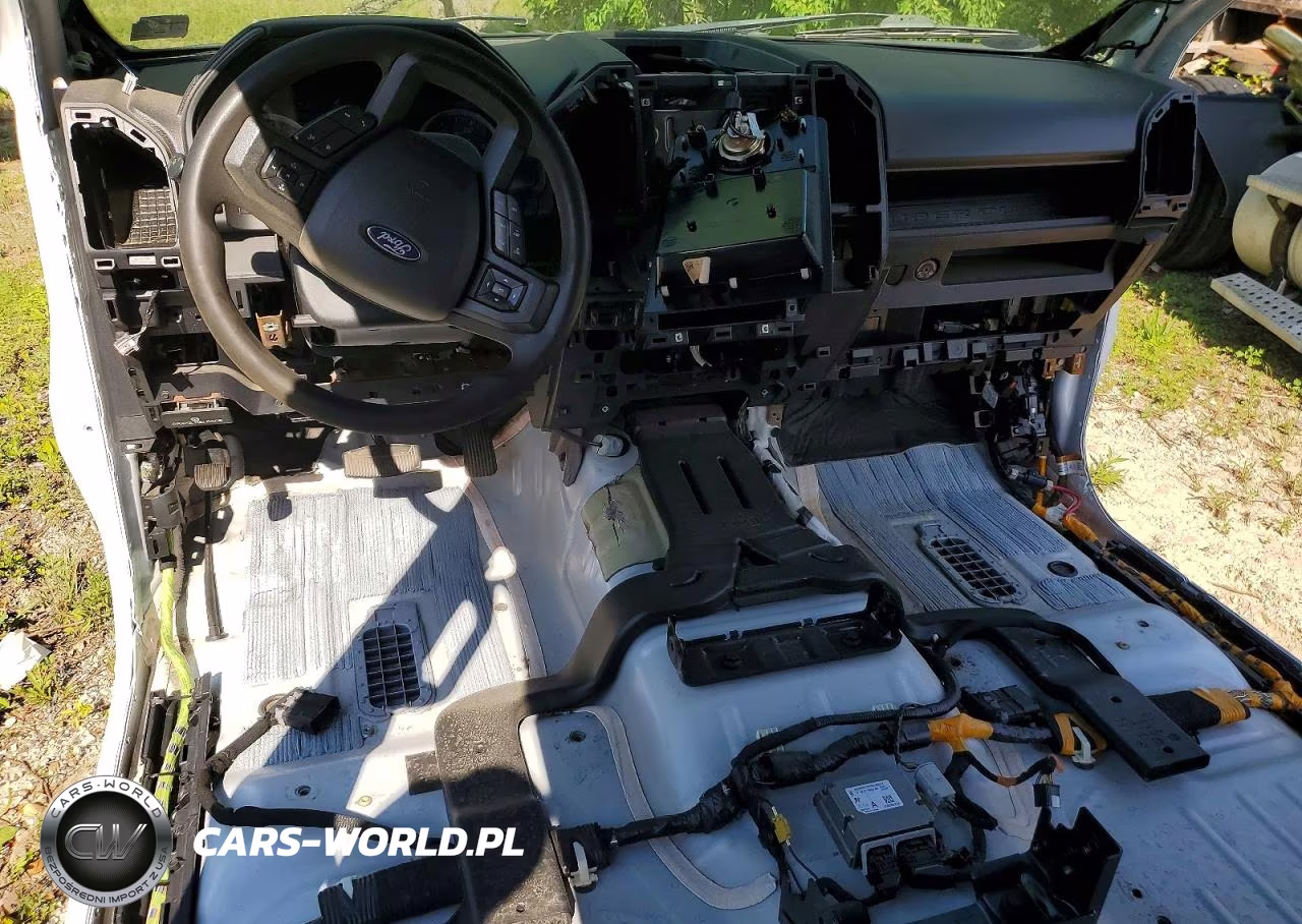 2022 Ford F350 Super Duty VIN:1FT8W3DT1NEF77833 - 8