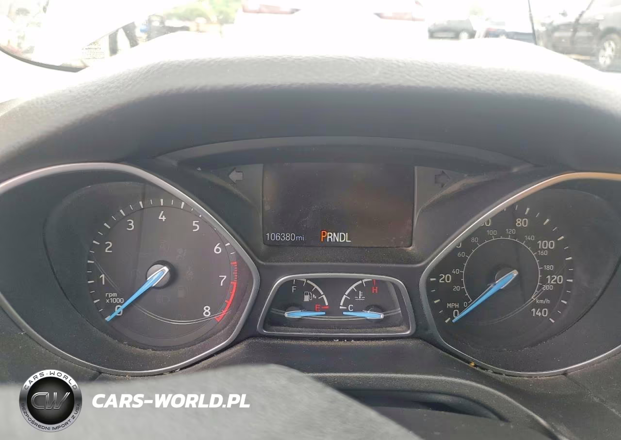 2018 Ford Focus Se VIN:1FADP3K26JL206619 - 9