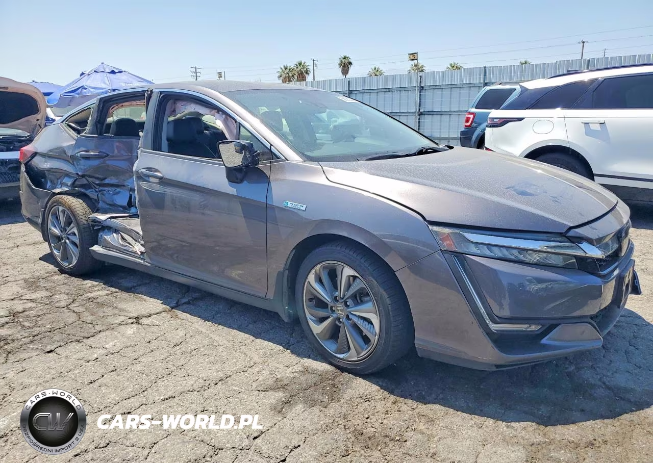 2018 Honda Clarity Touring VIN:JHMZC5F37JC007300 - 4
