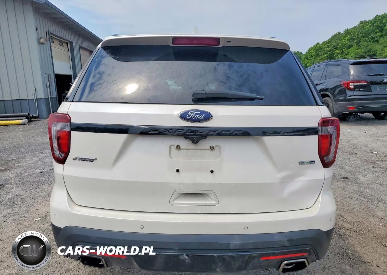 2017 Ford Explorer Sport VIN:1FM5K8GT7HGA30884 - 6