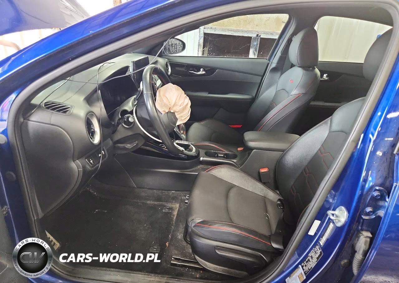 2020 Kia Forte Gt VIN:3KPF44AC8LE257630 - 7