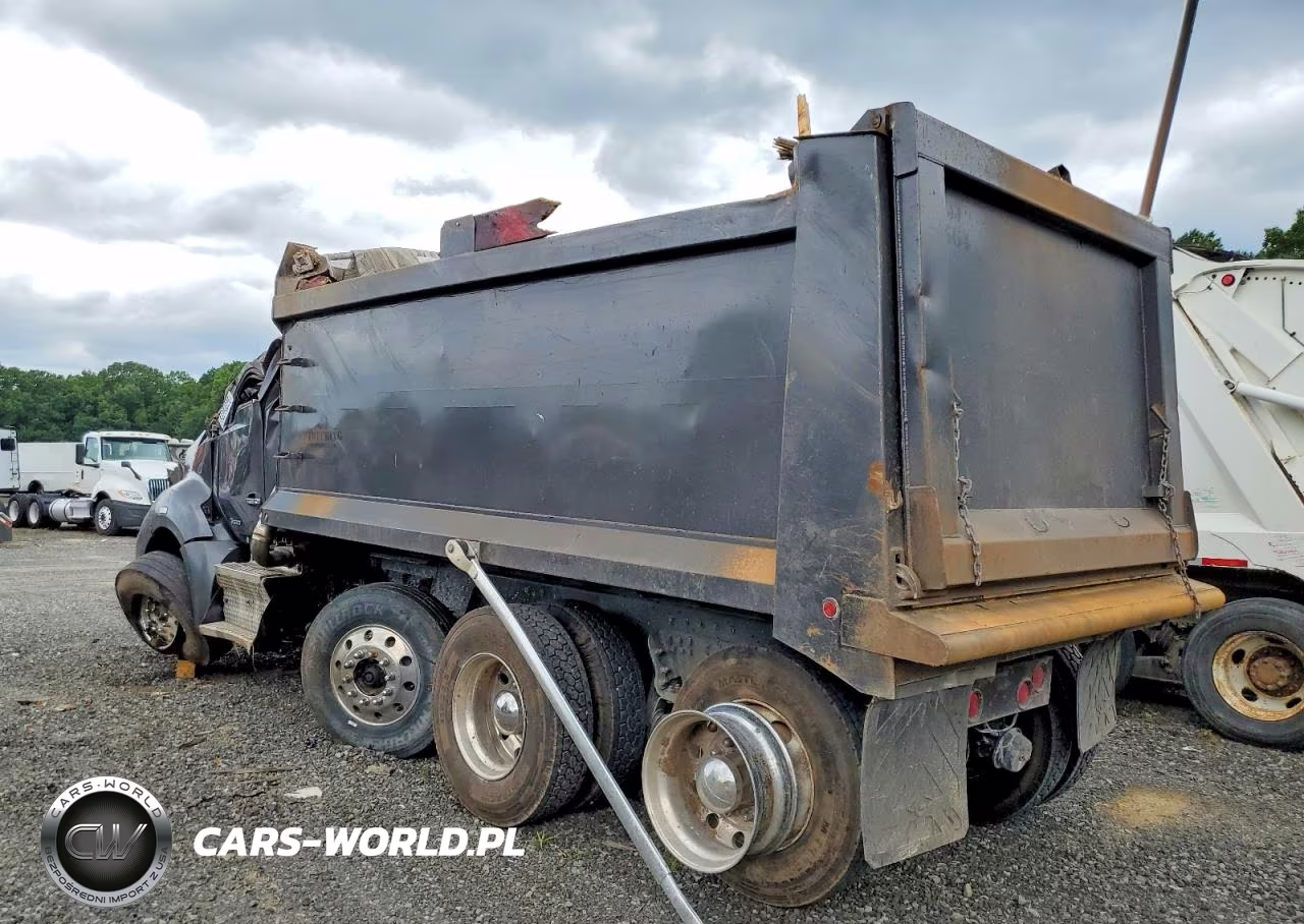 2017 Kenworth T680 Dump Truck VIN:1XKYDP9X1HJ146630 - 3