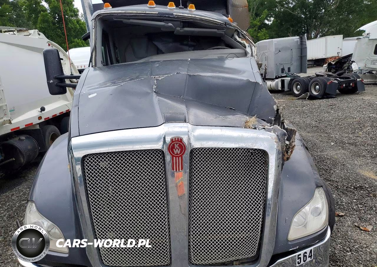 2017 Kenworth T680 Dump Truck VIN:1XKYDP9X1HJ146630 - 7