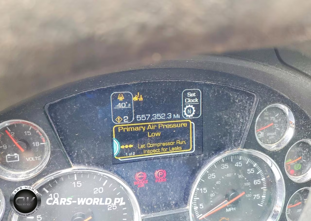 2017 Kenworth T680 Dump Truck VIN:1XKYDP9X1HJ146630 - 8