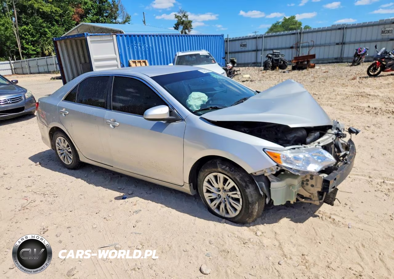 2013 Toyota Camry L VIN:4T1BF1FK4DU681621 - 4