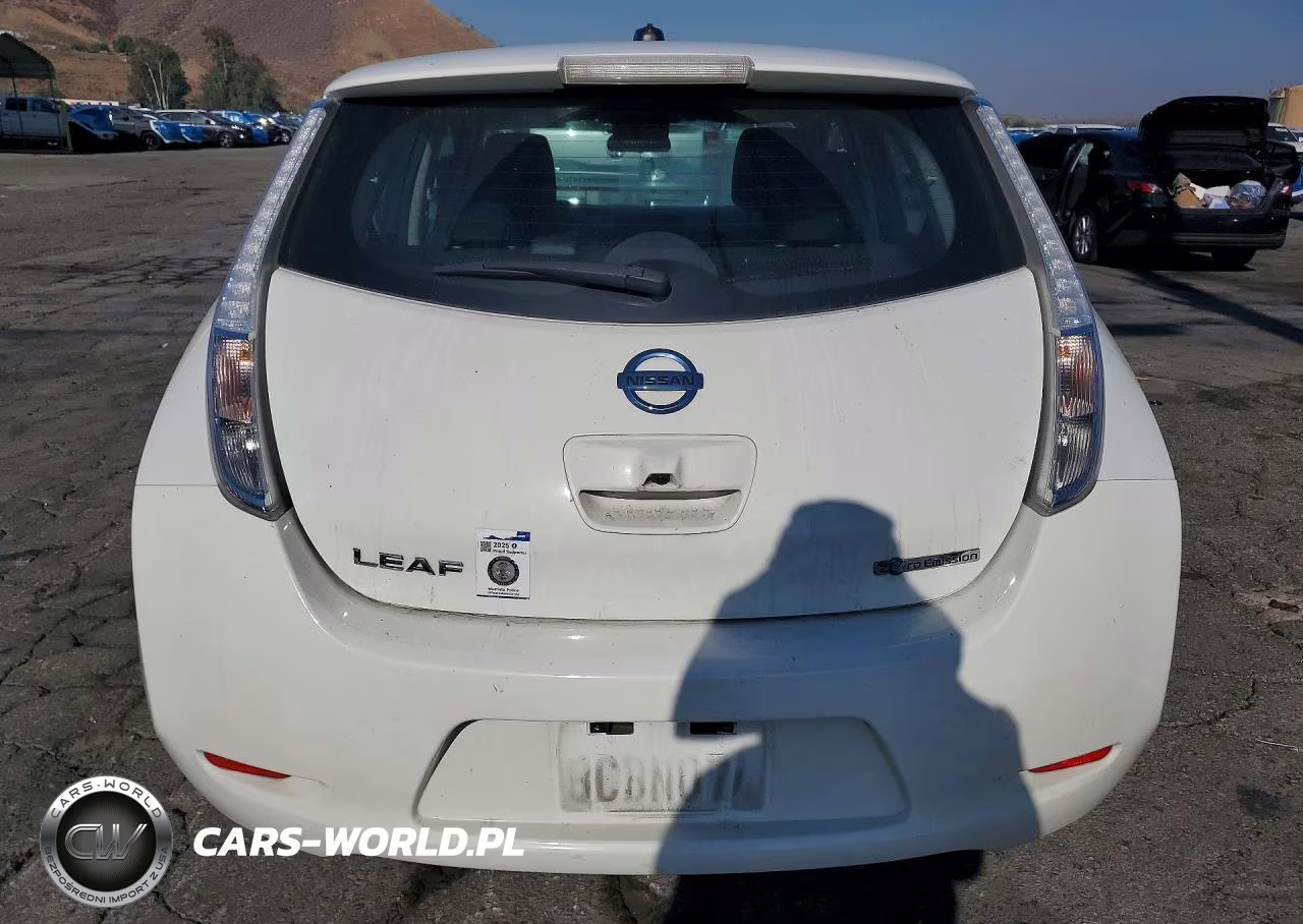 2015 Nissan Leaf S VIN:1N4AZ0CP9FC303391 - 6