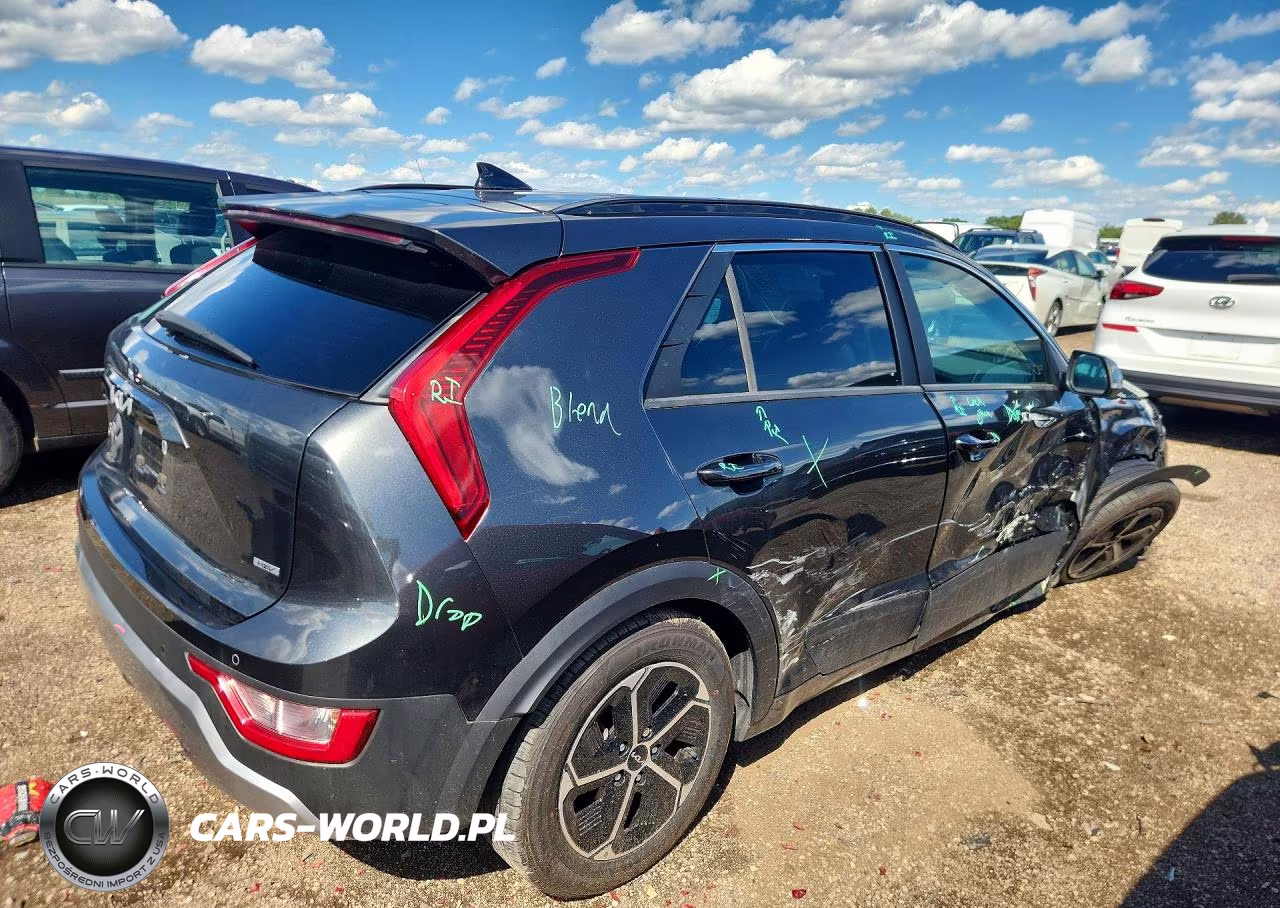 2023 Kia Niro VIN:KNDCR3LE0P5099718 - 3