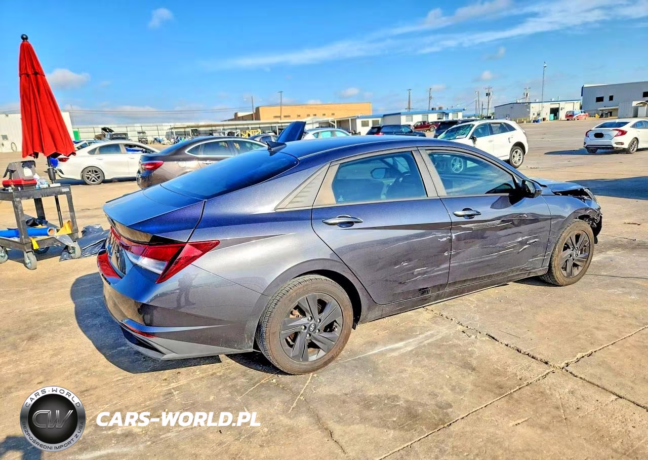 2021 Hyundai Elantra Sel VIN:5NPLM4AG3MH004296 - 3