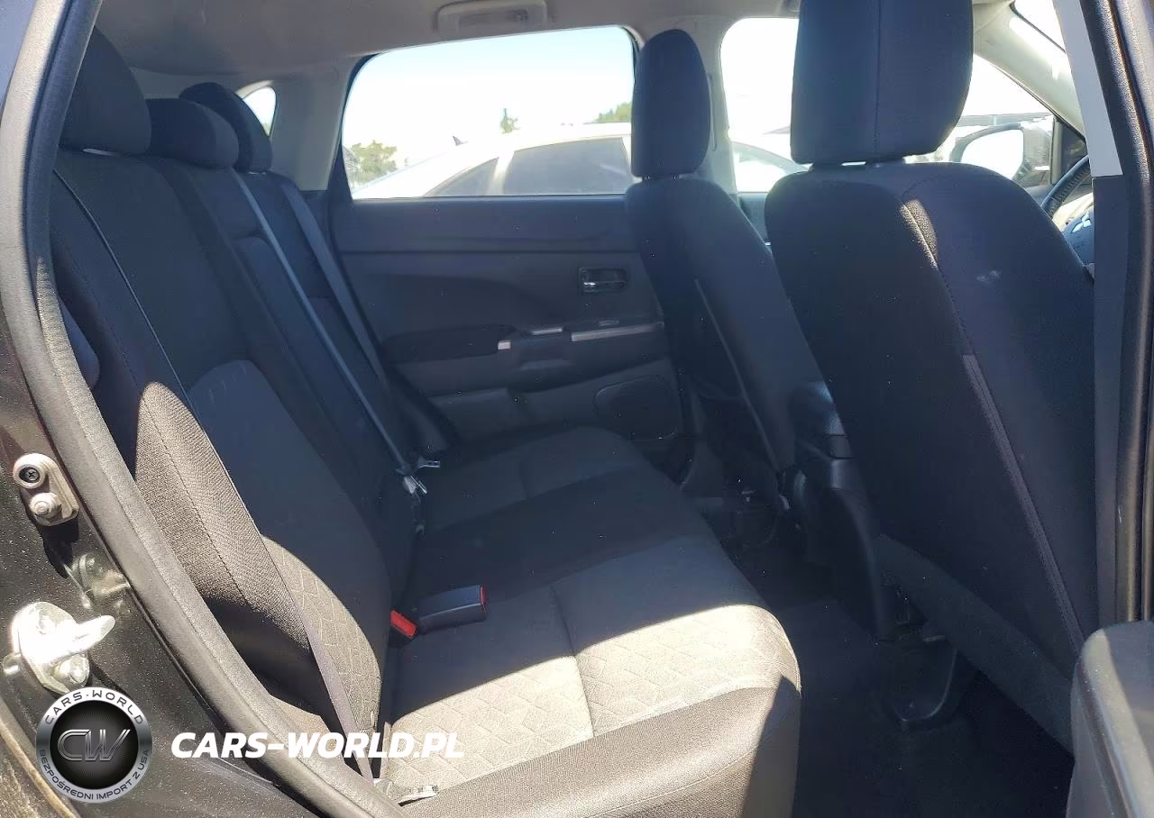 2021 Mitsubishi Outlander Sport VIN:JA4APVAU4MU015916 - 11
