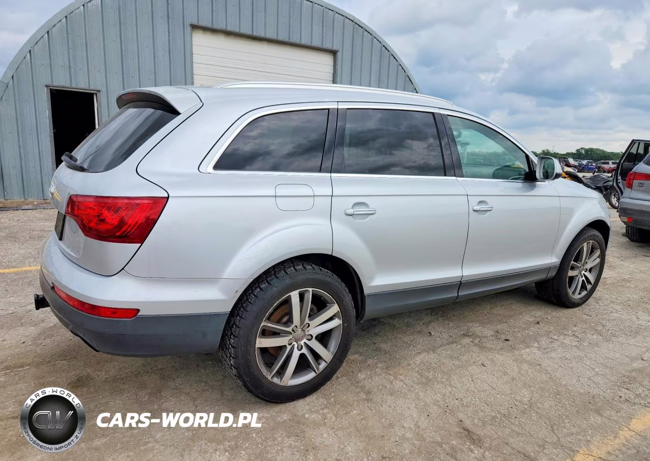 2011 Audi Q7 Premium Plus VIN:WA1LGAFE8BD003929 - 3