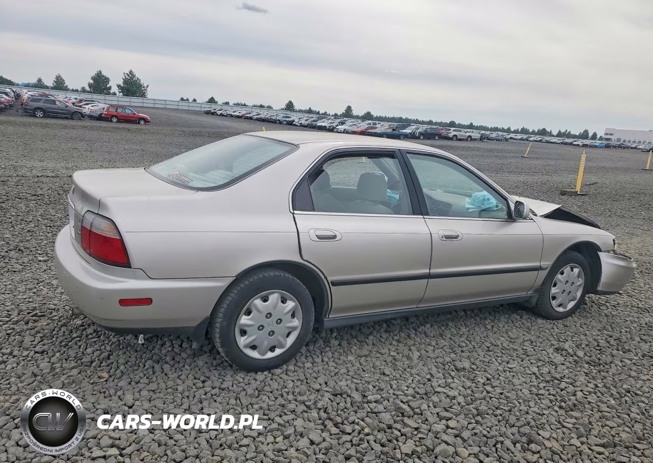1996 Hond Accord VIN:1HGCD563XTA112238 - 3