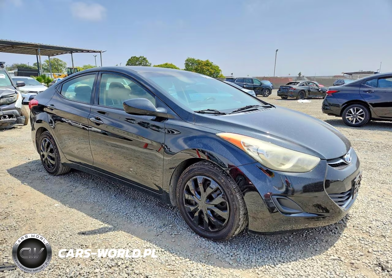 2013 Hyundai Elantra Gls VIN:5NPDH4AE9DH229880 - 4