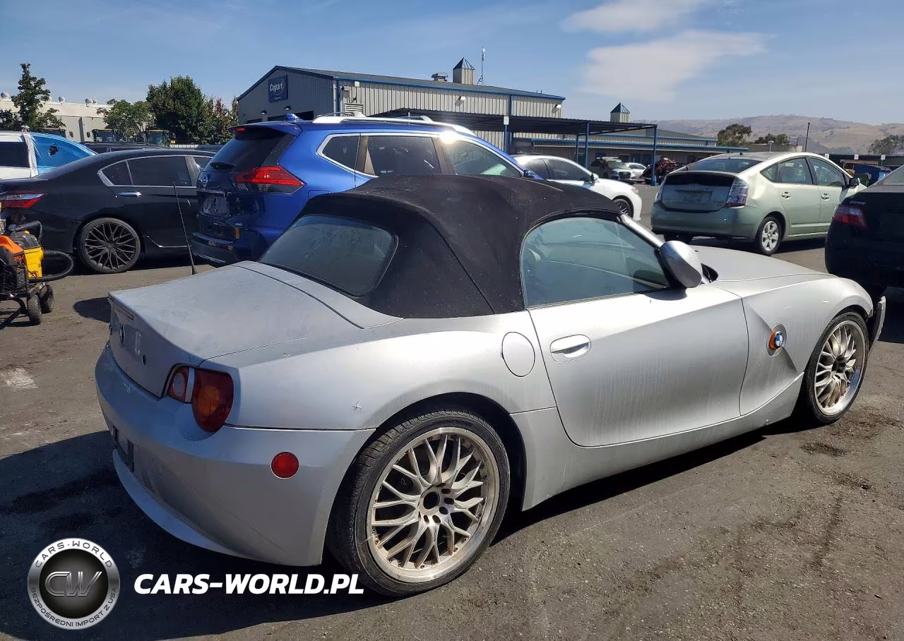 2003 BMW Z4 2.5 VIN:4USBT33413LS46942 - 3