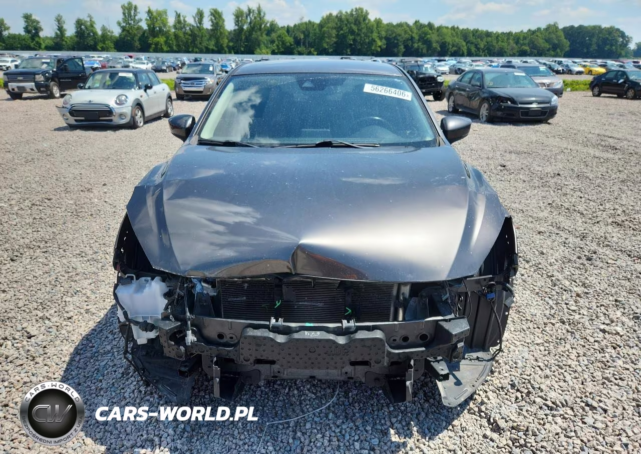 2018 Mazda 3 Touring VIN:3MZBN1V31JM263256 - 5