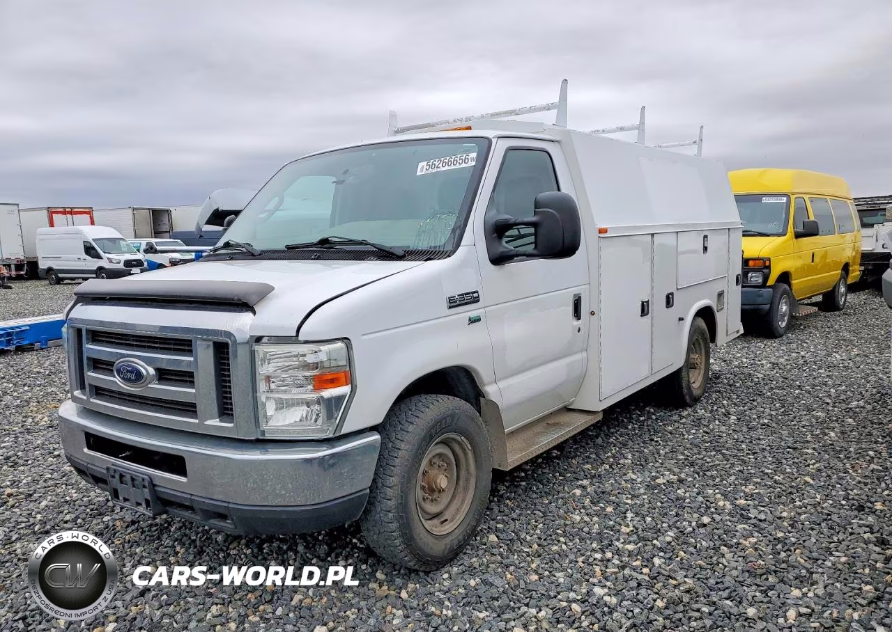 2016 Ford Econoline E350 Super Duty Cutaway Van