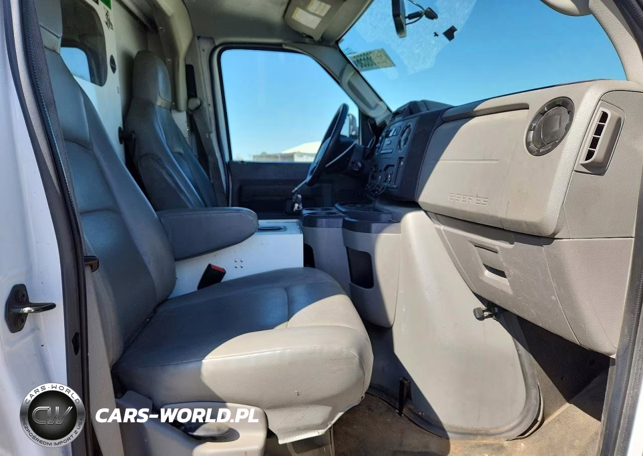 2016 Ford Econoline E350 Super Duty Cutaway Van VIN:1FDWE3FL3GDC42049 - 11