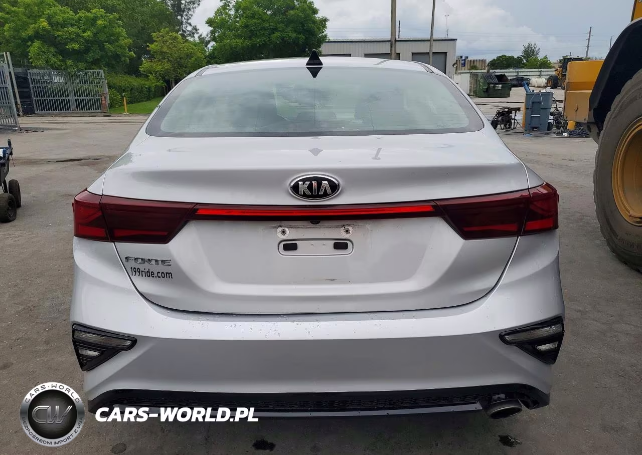 2019 Kia Forte Lxs VIN:3KPF24ADXKE090832 - 6