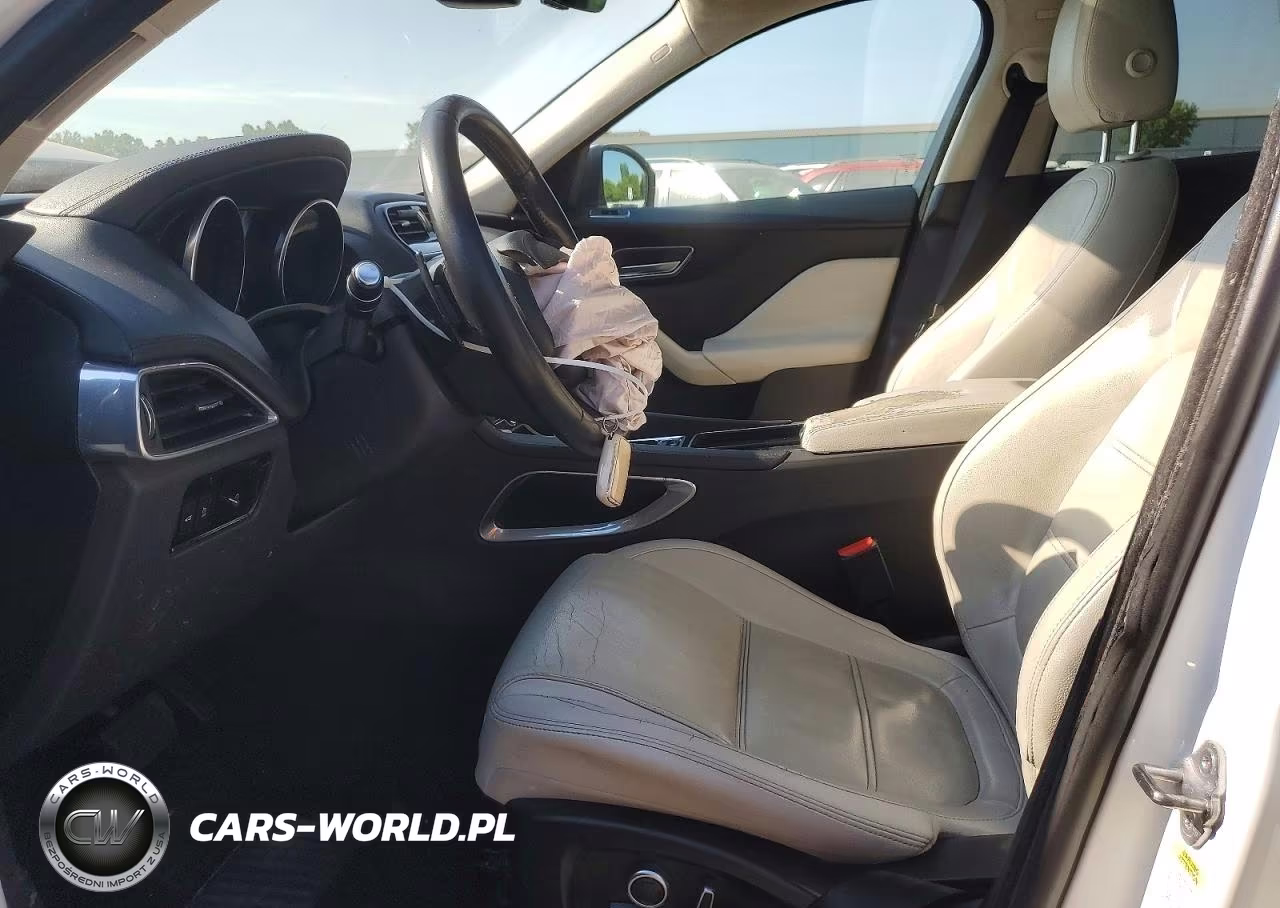 2020 Jaguar F-Pace Prestige VIN:SADCK2GX6LA637368 - 7