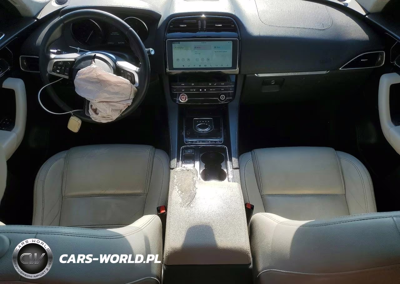 2020 Jaguar F-Pace Prestige VIN:SADCK2GX6LA637368 - 8