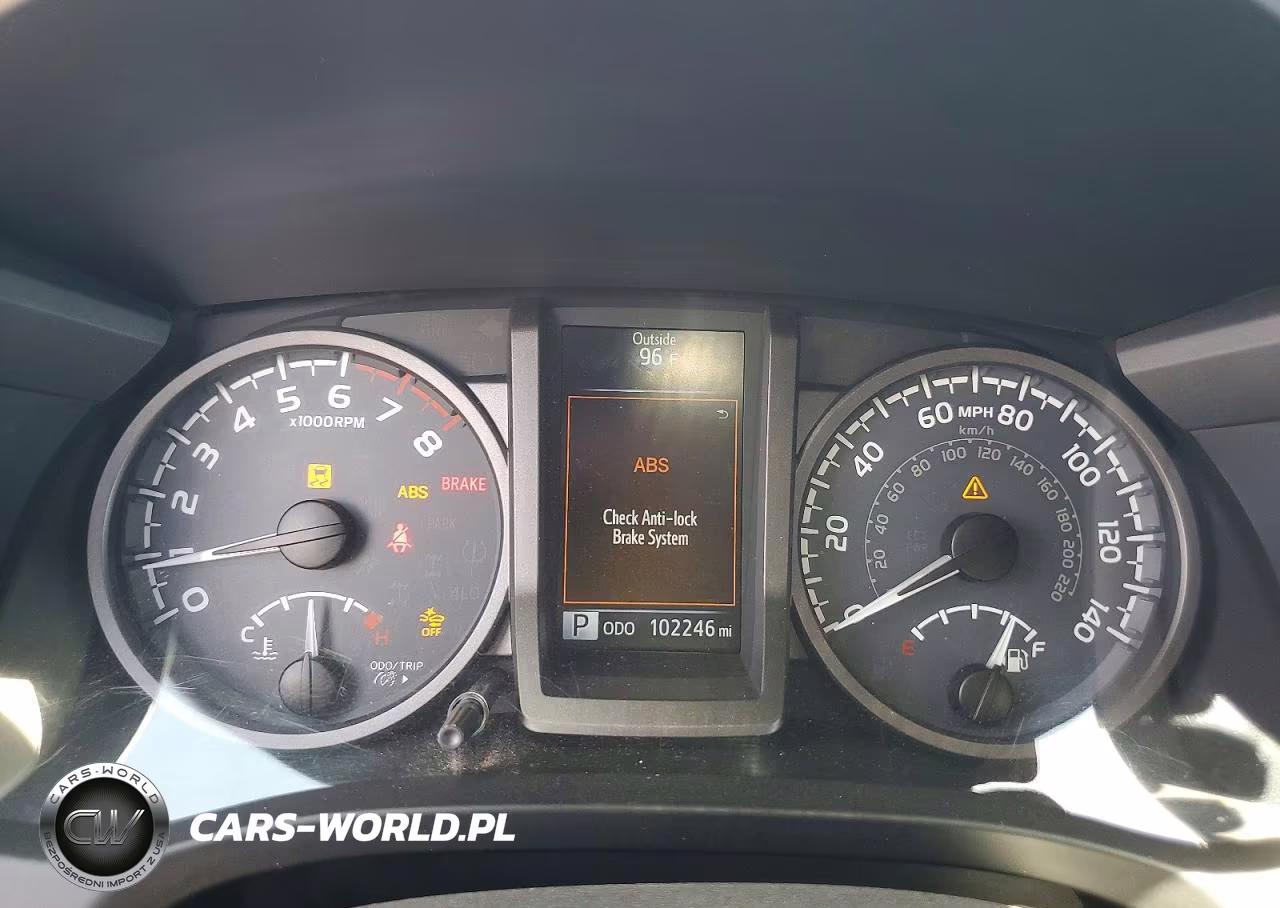 2018 Toyota Tacoma Trd Sport VIN:5TFAZ5CN7JX064639 - 9
