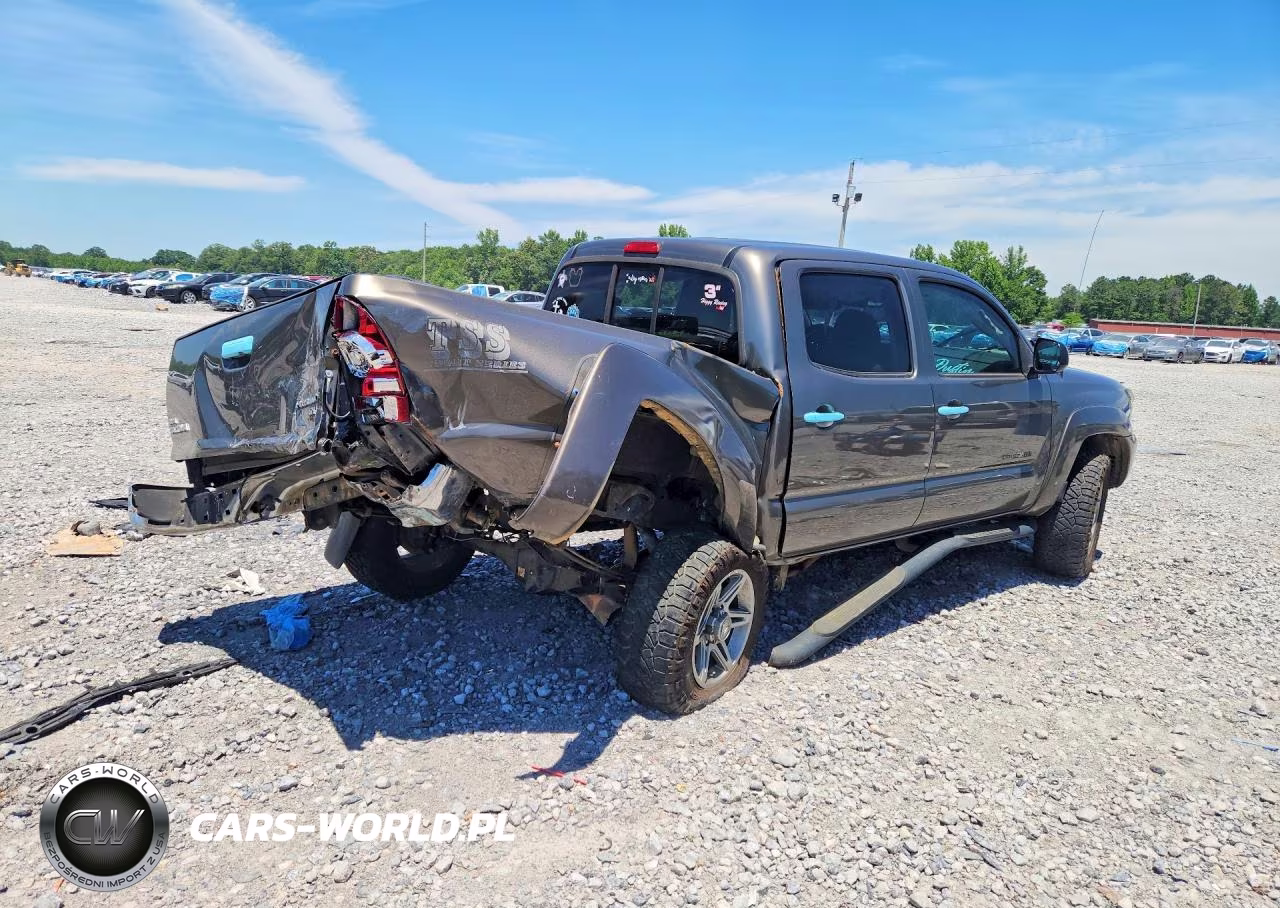 2013 Toyota Tacoma Double Cab VIN:5TFJX4GN5DX019939 - 3