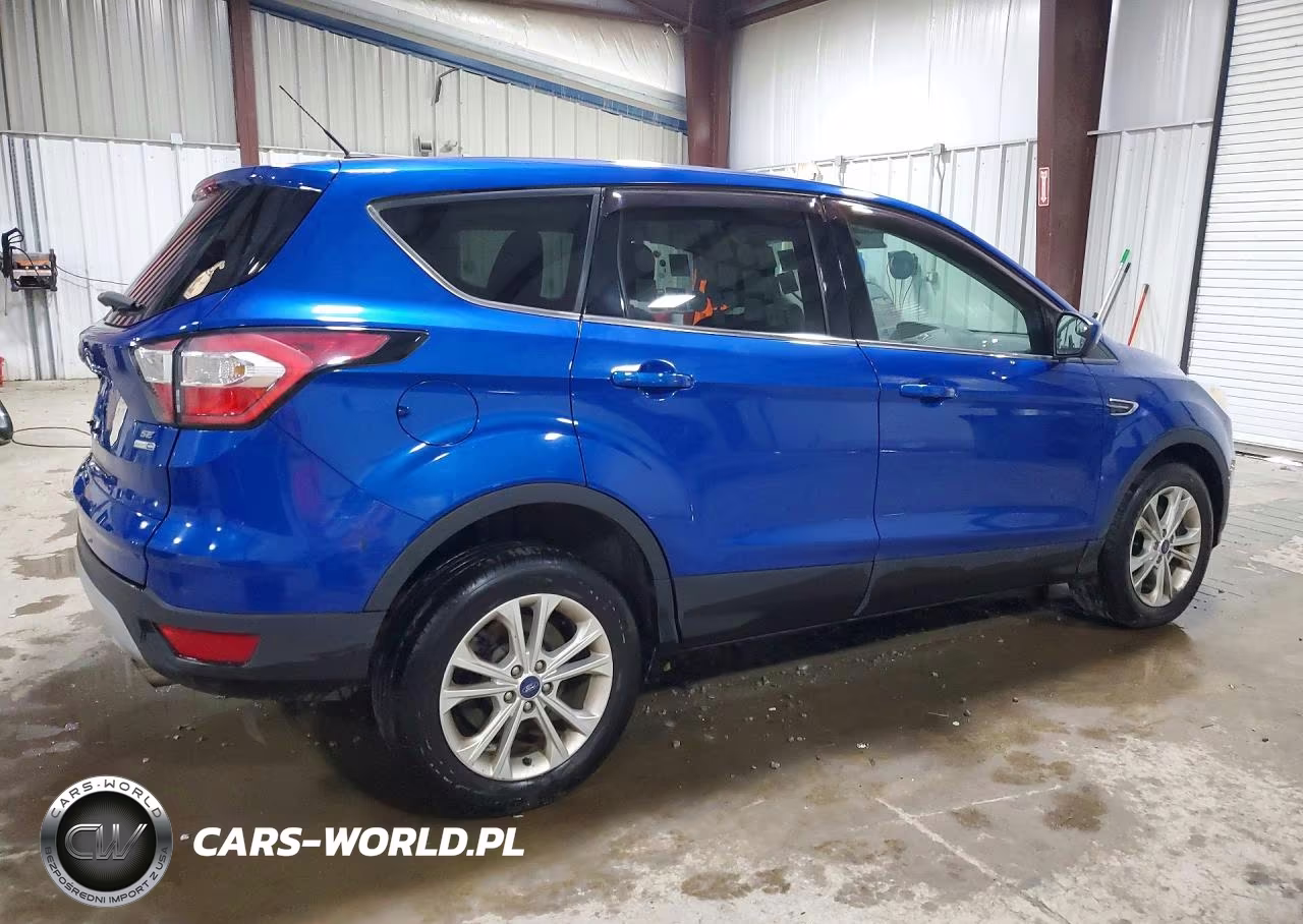 2017 Ford Escape Se VIN:1FMCU9GDXHUD36642 - 3