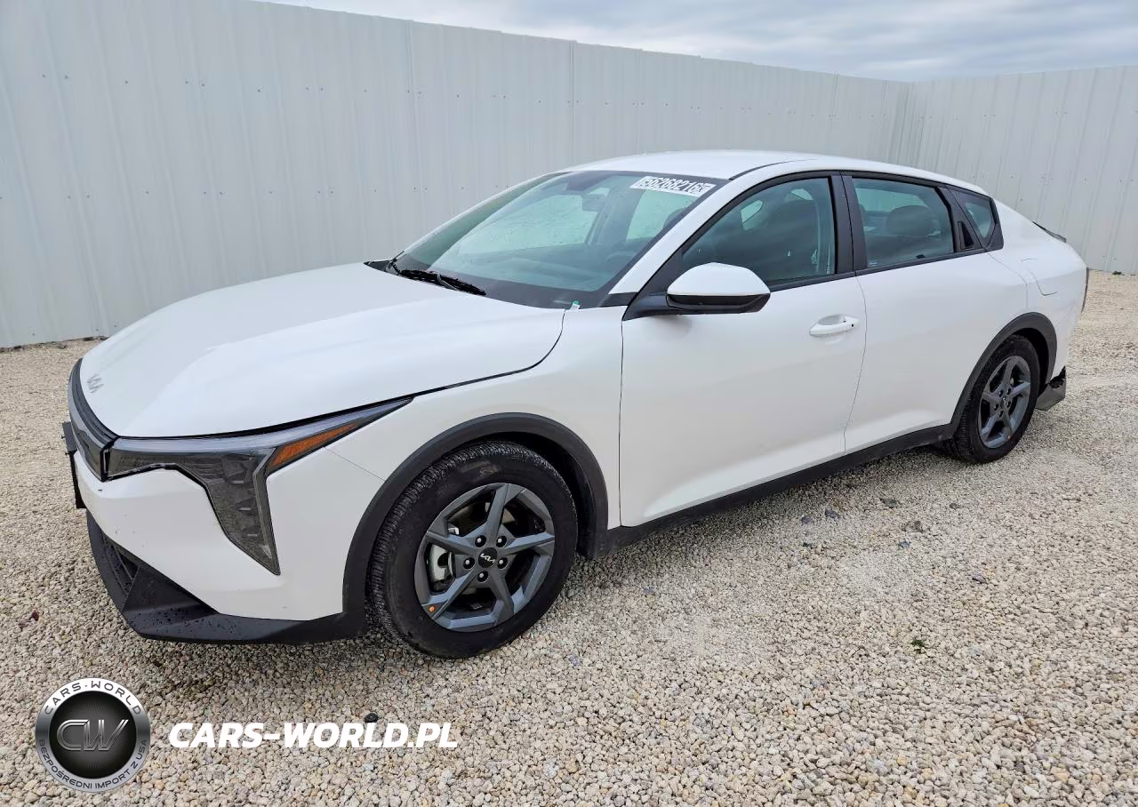 2026 Kia K4 Lxs – zdjęcie 1 z 12