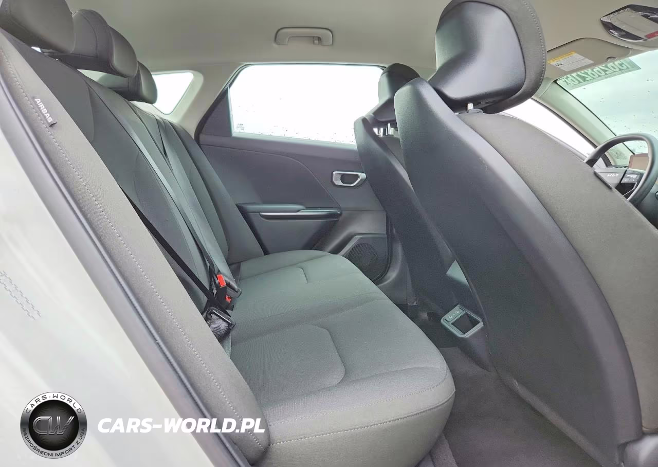2026 Kia K4 Lxs VIN:3KPFT4DE4TE254496 - 10